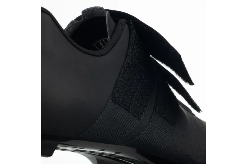 Fizik Tempo Powerstrap R5 Reflective Road Shoe in Grey-5