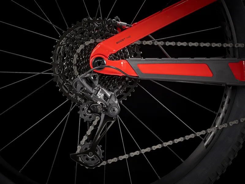 Trek Slash 7 2021 Enduro Mountain Bike Gloss Radioactive Red / Matte Black-1