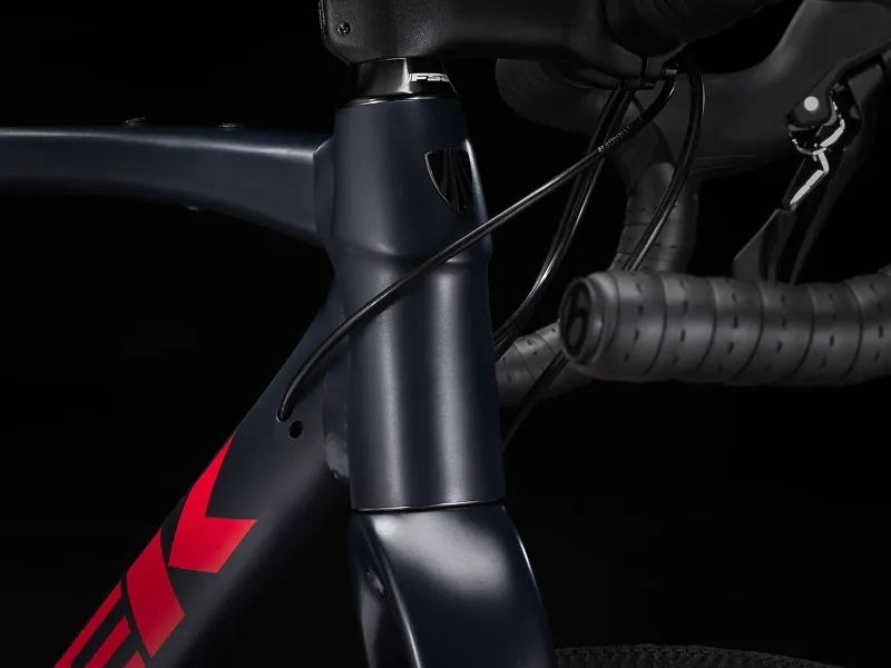 Trek Checkpoint ALR 5 Gravel Bike in Nautical Navy/Red-3