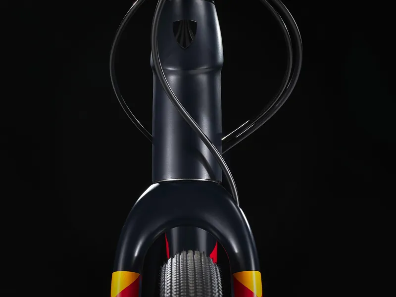 Trek Checkpoint ALR 5 Gravel Bike in Nautical Navy/Red-8