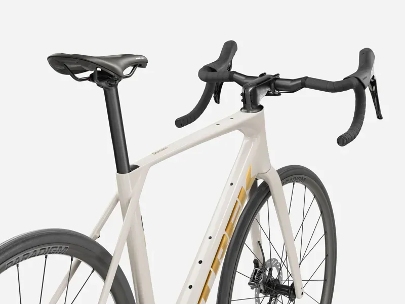 Trek Domane SL 5 Gen 5 Buff Beige and Matte Era White/Deep Smoke-4