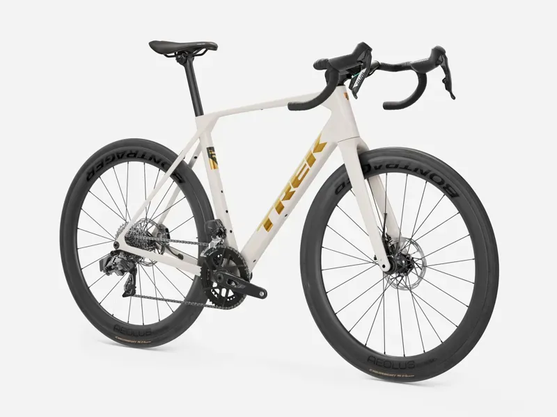 Trek Domane SL 6 AXS Gen 5 Buff Beige and Matte Era White/Deep Smoke-2