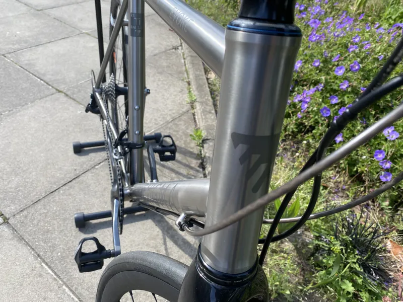 Enigma Evoke 58cm 105 Titanium Bike-9
