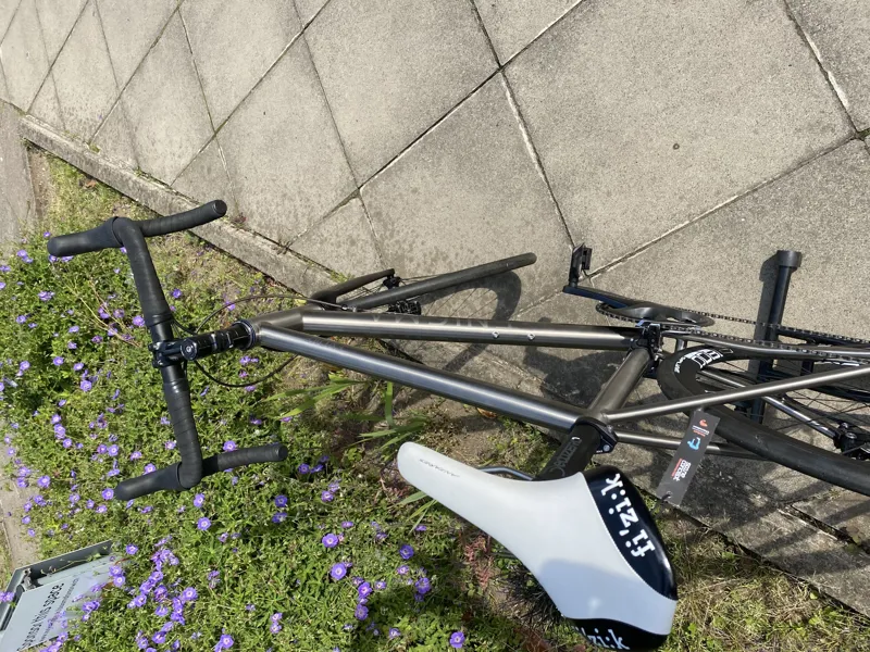 Enigma Evoke 58cm 105 Titanium Bike-7