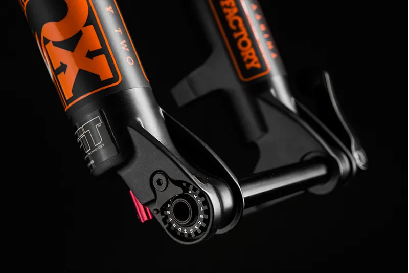 Fox 32 FLOAT 29in FIT4-ADJ Black 2016 Fork-1