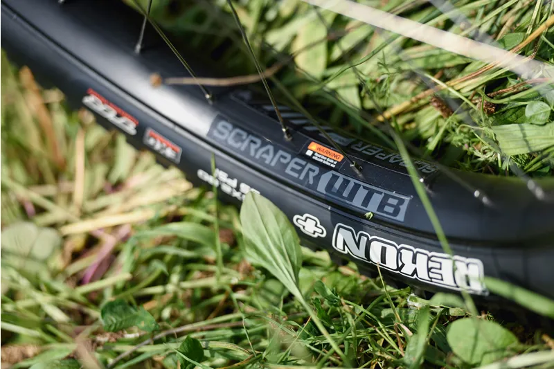 Genesis Tarn 20 2018 Mountain Bike Grey-3