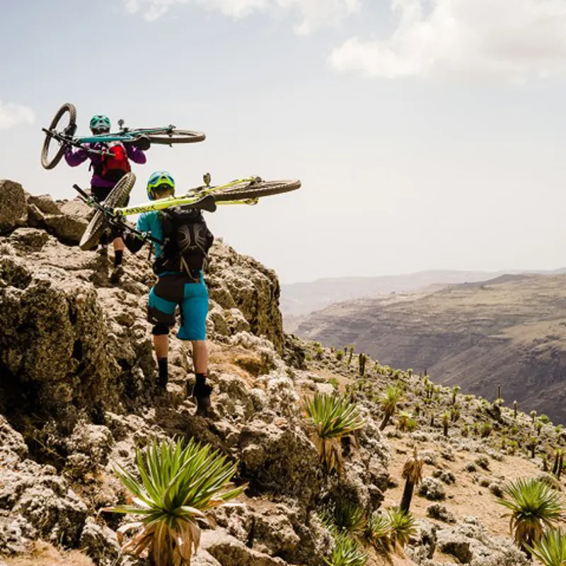 Giro Montaro MIPS MTB Helmet Matt Blue/ Lime-3