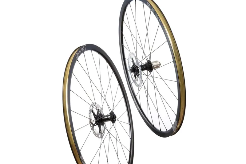 HUNT 4 Season Disc Wheelset