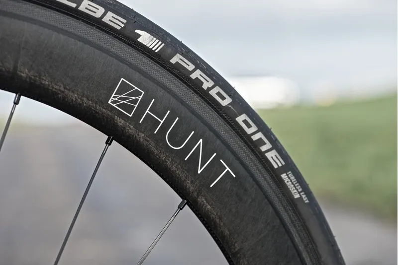 hunt carbon aero 50