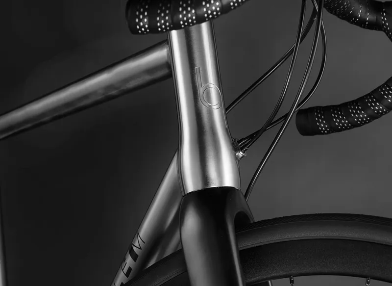 J. Guillem Orient Disc Titanium Ultegra Bike-4