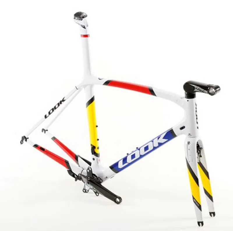 Look 695 frame store
