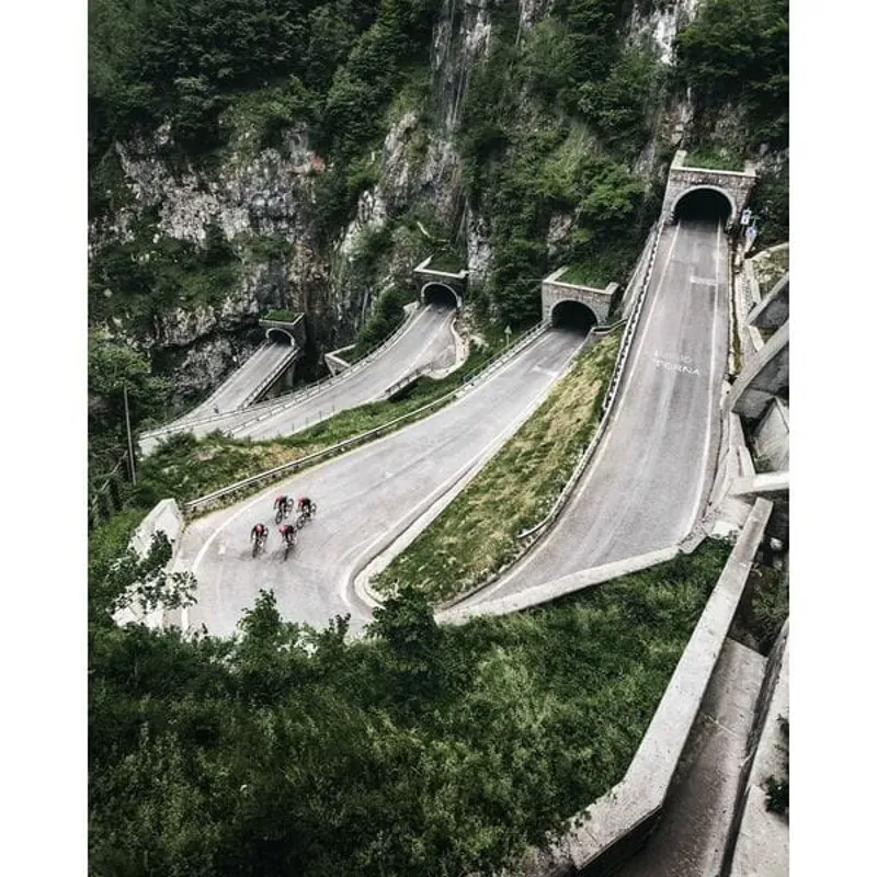 WHEL DT P18 23mm C RR Shim Black rear - 23 mm aluminium clincher 130 mm qr-2