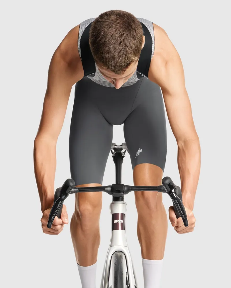 Assos EQUIPE R Bib Shorts S11 Robust Grey-4