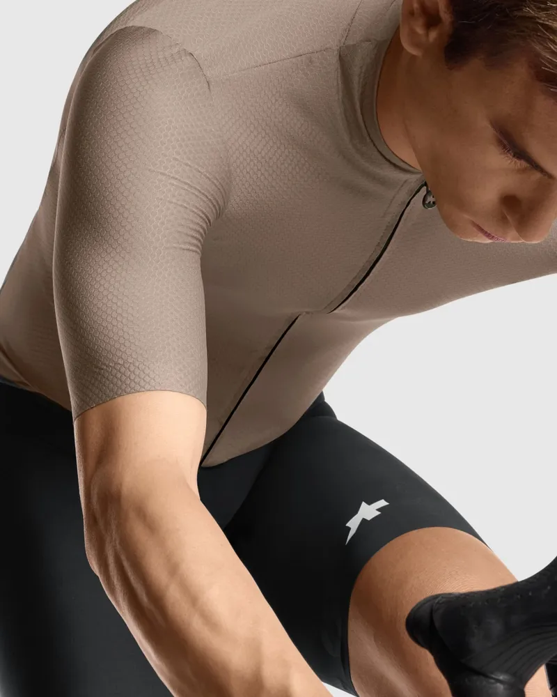 Assos Equipe R Jersey S11 Terra Sand-7