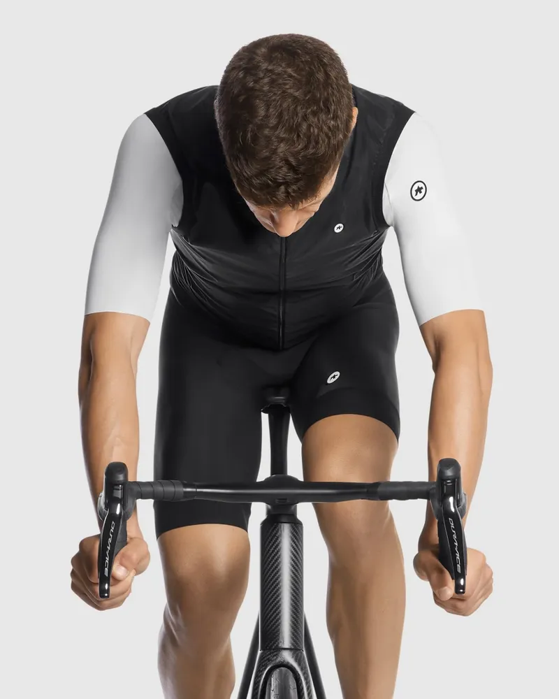 Assos Mille GT Wind Vest C2 Black Series-4