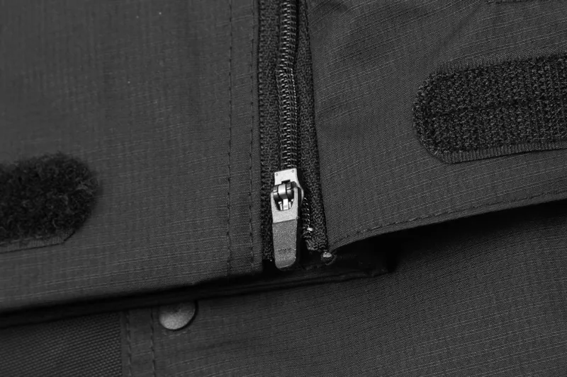 Endura Gridlock II Trousers In Black-4