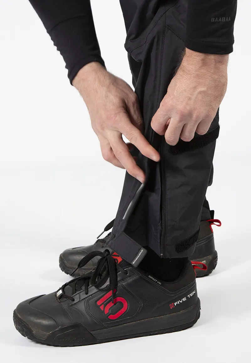 Endura Hummvee Waterproof Trousers In Black-2