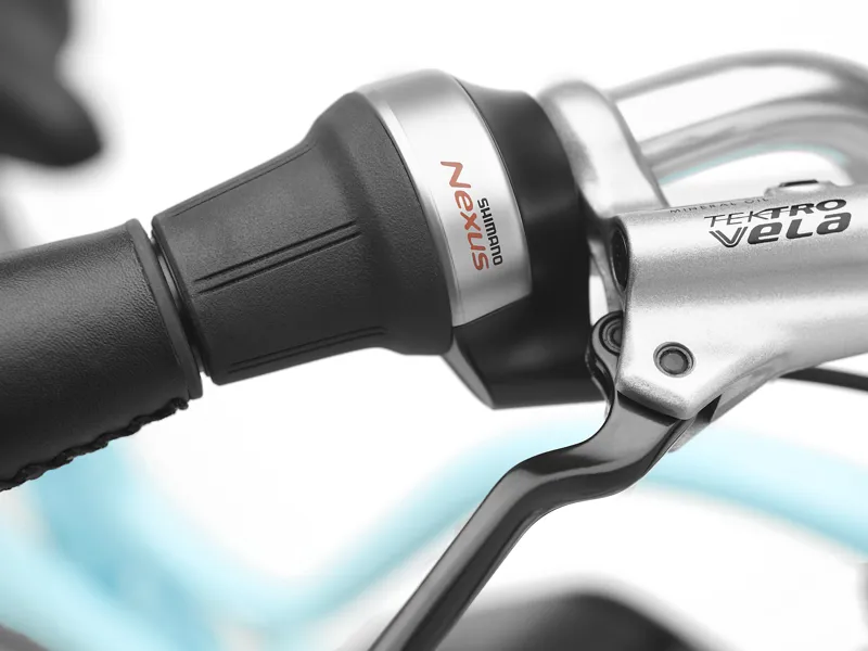 Electra Townie Go 5i Step-Thru 26 Wheel Electric Bike Glacier Blue-9