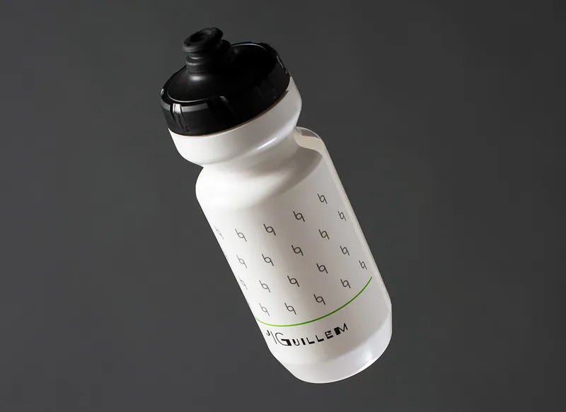 J.Guillem Purist Water Bottle 22oz-1