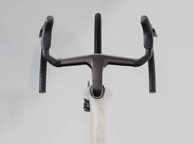 Trek Madone SLR 7 Gen 8 Era White-2