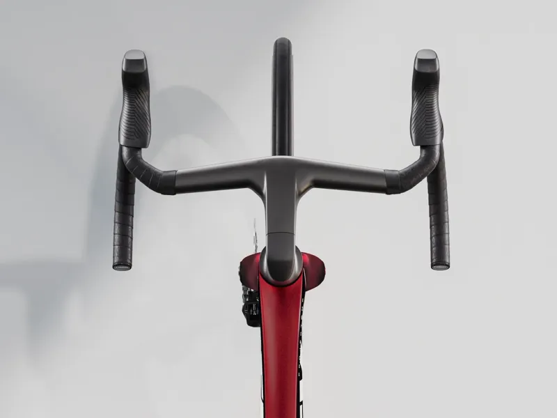 Trek Madone SLR 7 AXS Gen 8 Carbon Red Smoke-2