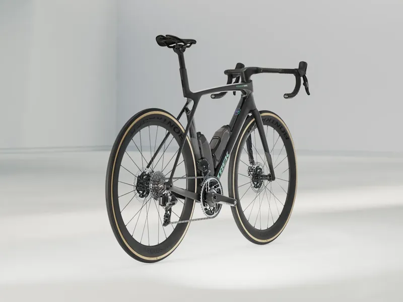Trek Madone SLR 8 Gen 8 Matte/Gloss Carbon Smoke-1
