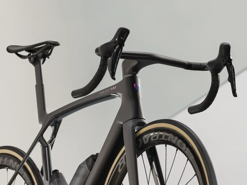 Trek Madone SLR 9 Gen 8 Matte/Gloss Carbon Smoke-4