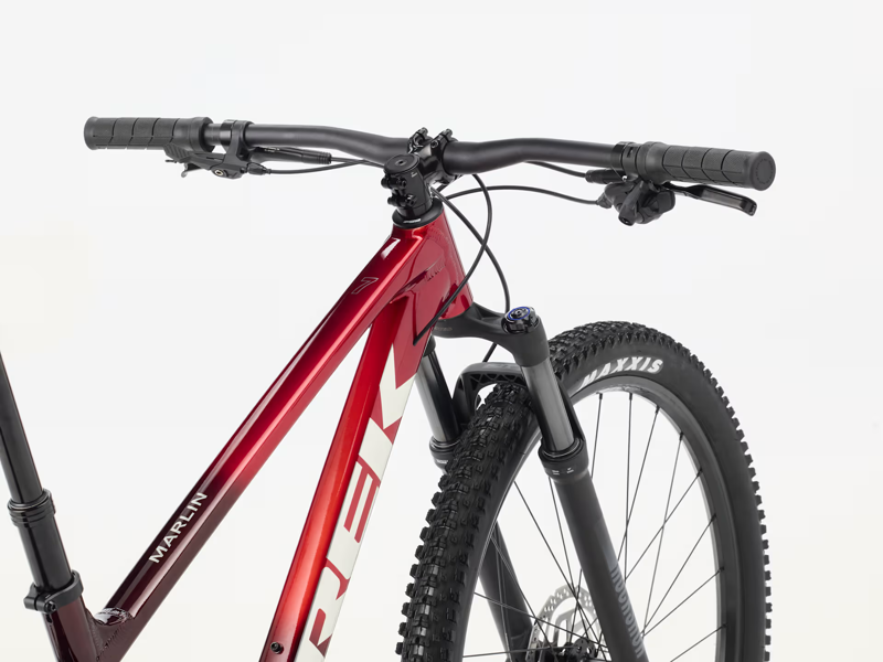 Trek Marlin 7 Gen 3 Fury Red-5