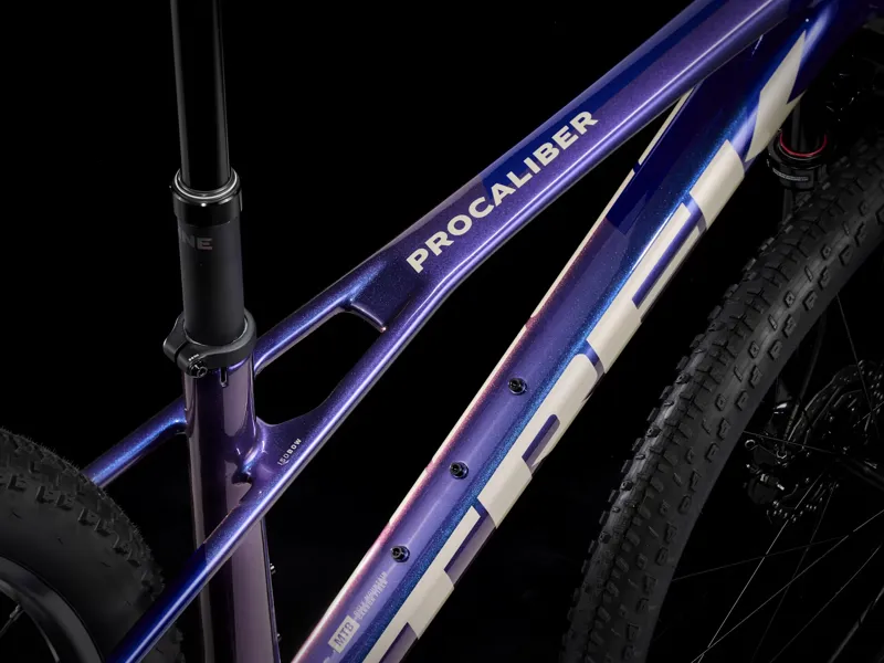 Trek Procaliber 9.5 Gen 3 Purple Flip/Hex Blue-2