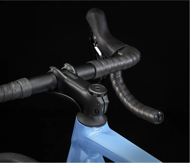 Trek Emonda Alr 5 Azure to Living Coral-5