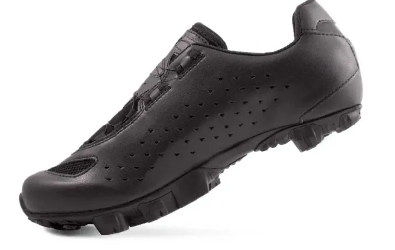 Lake MX177 BOA Wide MTB Shoes in Black-1