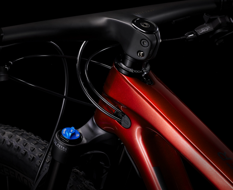 Trek Supercaliber 9.8 XT Cross Country Mountain Bike in Crimson-9