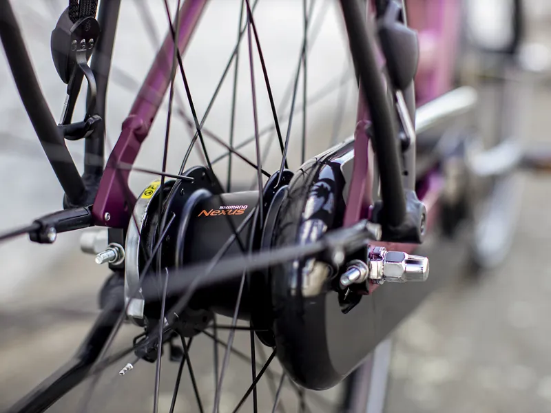 Trek District 2 Equipped Lowstep 2022 Hybrid Bike Lithium Grey-8