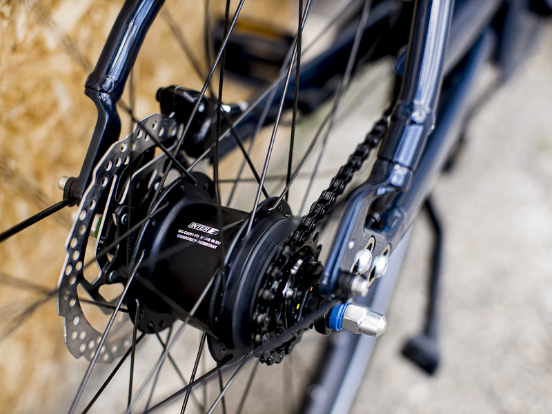 Trek District+ 2 2022 Electric Hybrid Bike Nautical Navy and Slate-2