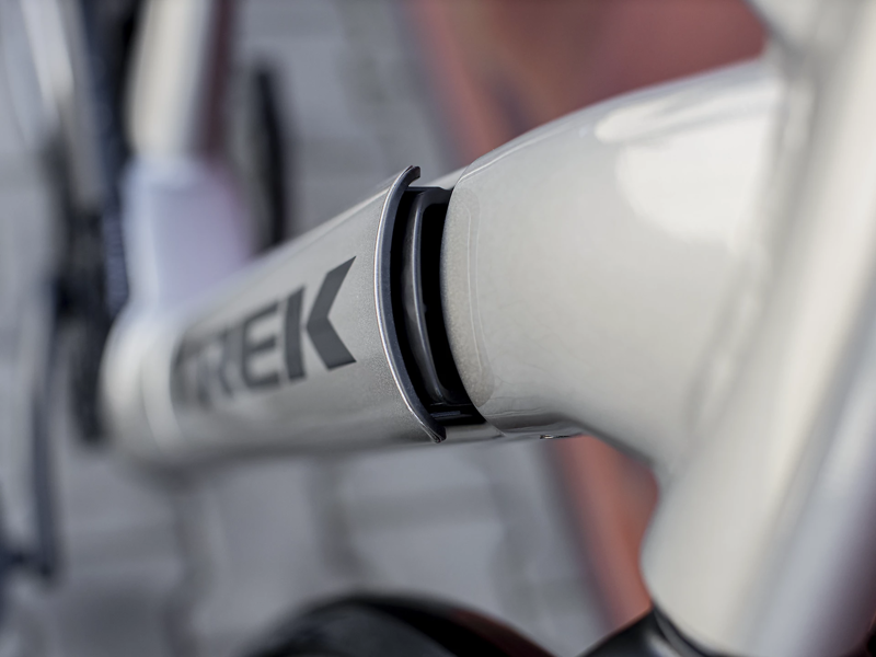 Trek District+ 9 2022 Electric Hybrid Bike Metallic Gunmetal-10