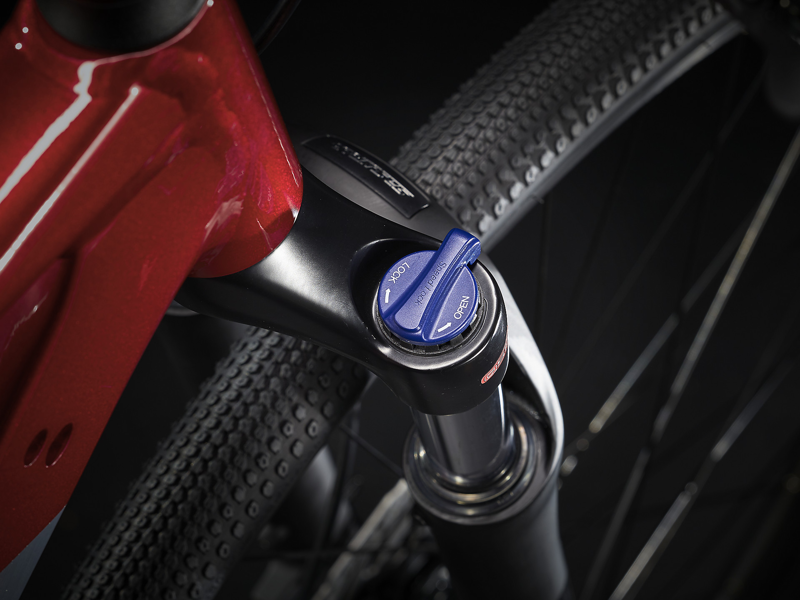 Trek Dual Sport 3 Hybrid Bike in Rage Red-3