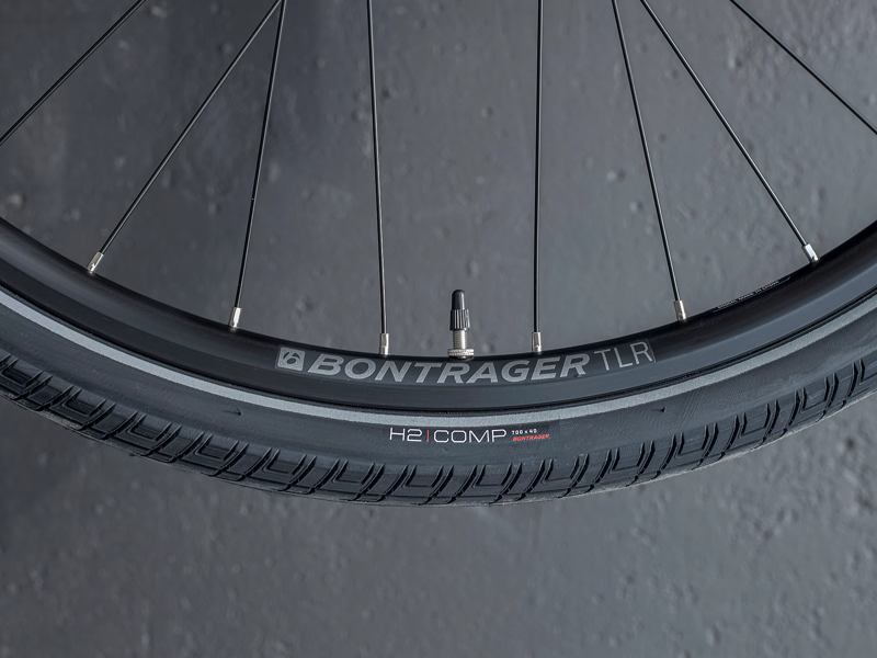 Trek Dual Sport 3 Equipped 2022 Hybrid Bike Matte Trek Black-6