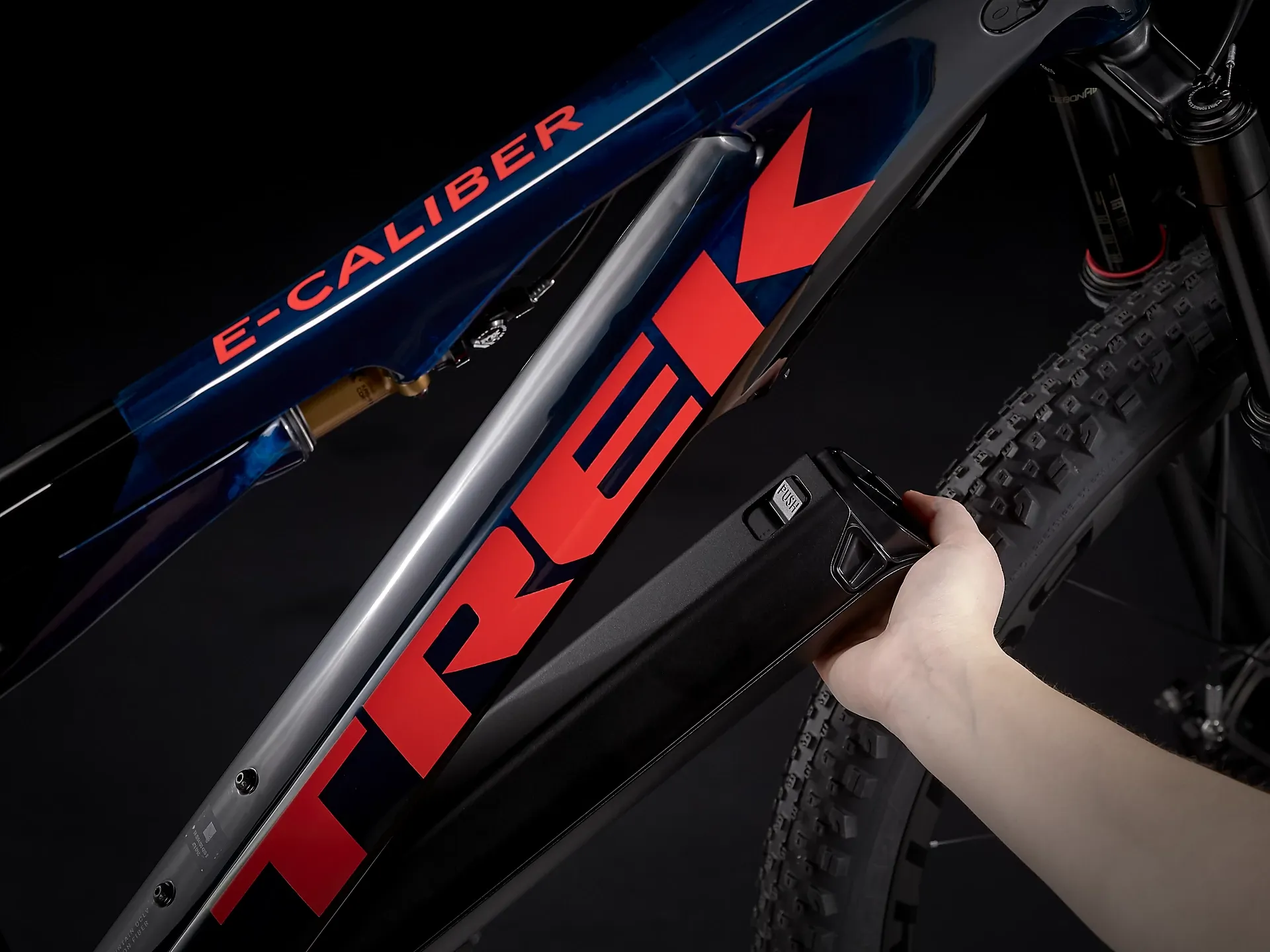 Trek caliber carbon deals
