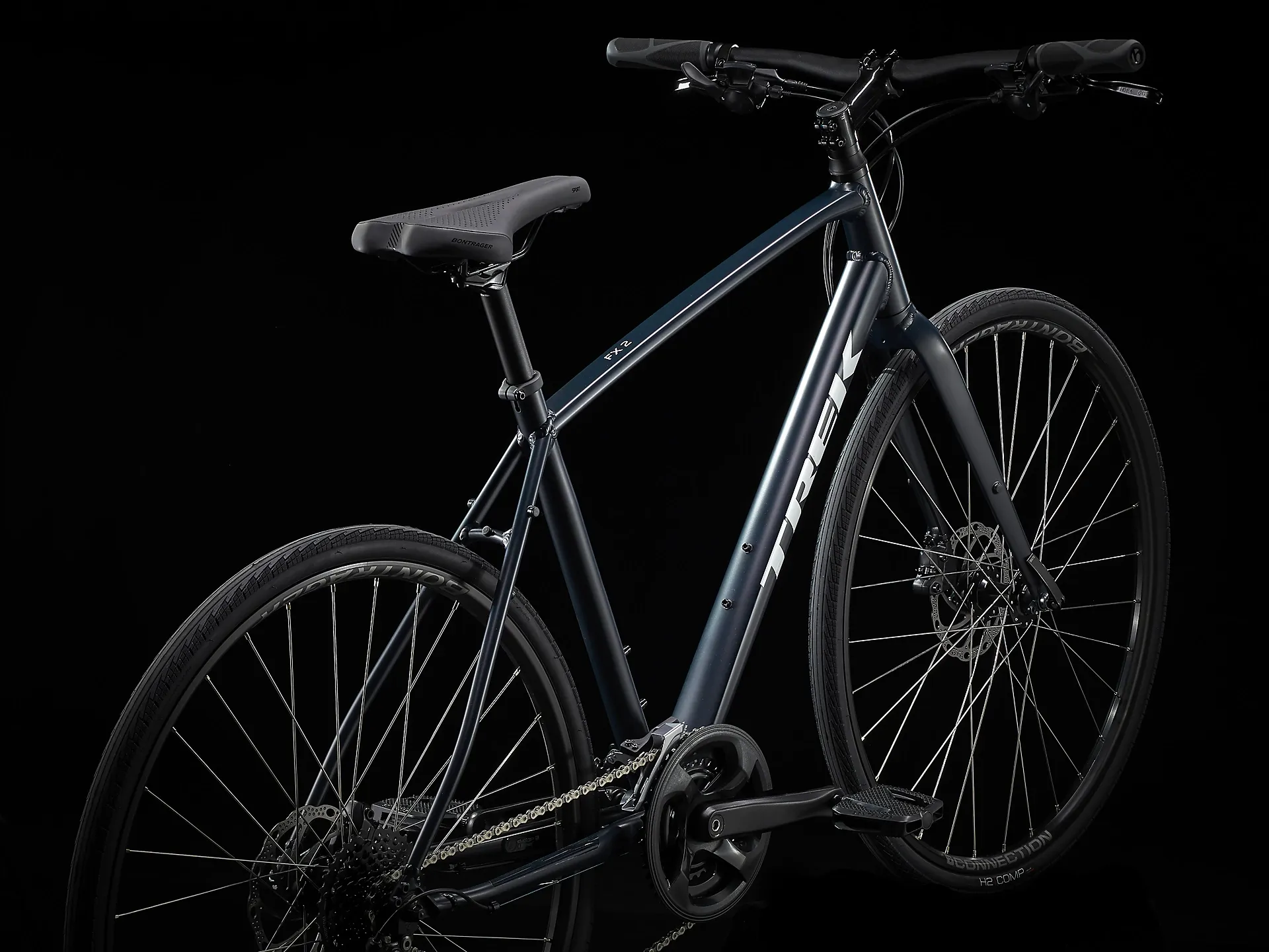 Trek FX 2 Disc 2022 Hybrid Bike Satin Nautical Navy