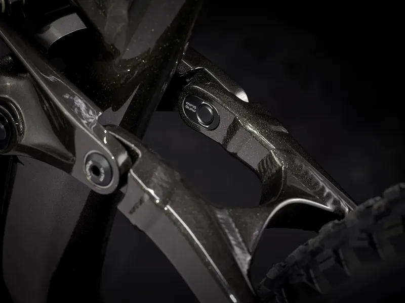 Trek Fuel EX 8 XT 2022 Mountain Bike Rage Red to Dnister Black Fade-6