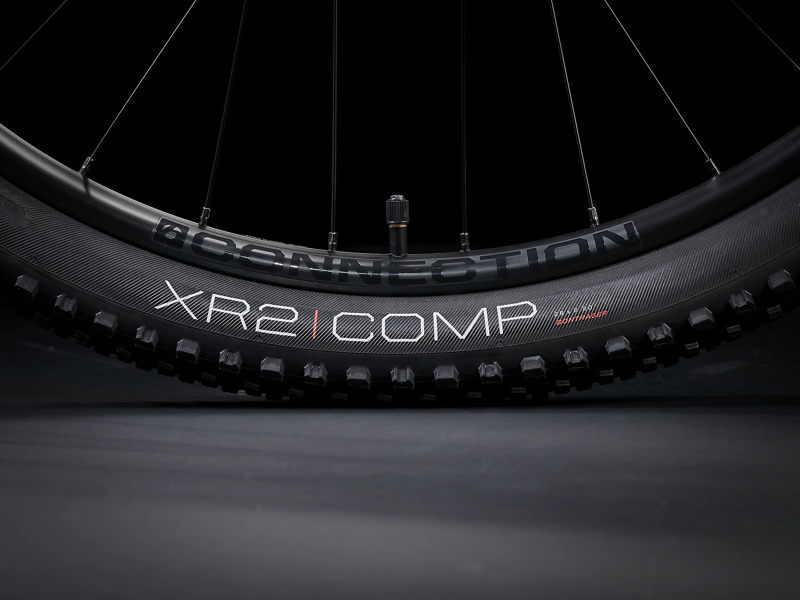 Trek Marlin 6 2022 Hardtail Mountain Bike Rage Red to Dnister Black Fade-6