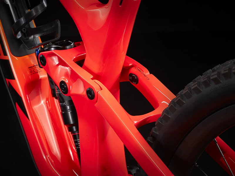 Trek Slash 9.8 XT 2022 Carbon Mountain Bike Radioactive Coral to Yellow Fade-4