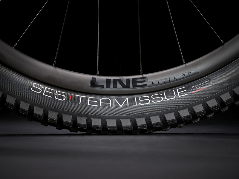 Trek Slash 9.9 XX1 AXS 2022 Carbon Enduro Mountain Bike Matte Battleship Blue-6