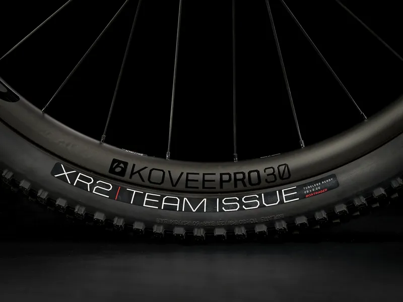 Trek Supercaliber 9.8 GX 2022 Mountain Bikes Matte Raw Carbon/Gloss Trek Black-3