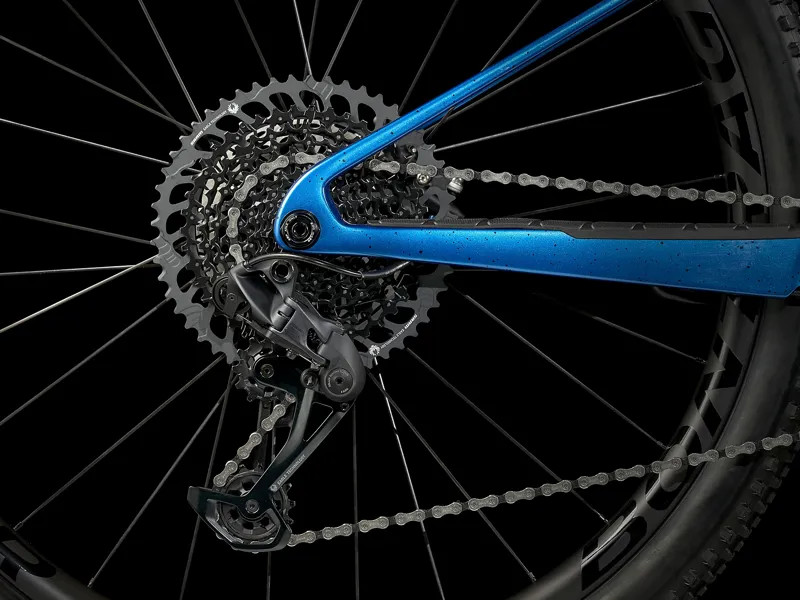 Trek Supercaliber 9.8 GX 2022 Mountain Bikes Navy Smoke to Alpine Blue Fade-7