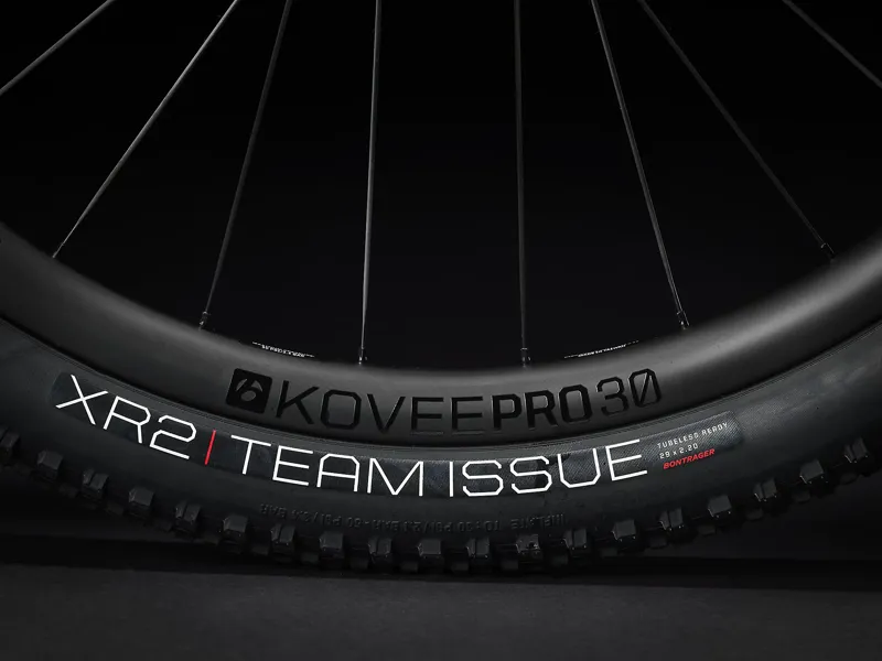 Trek Supercaliber 9.8 GX 2022 Mountain Bikes Navy Smoke to Alpine Blue Fade-3