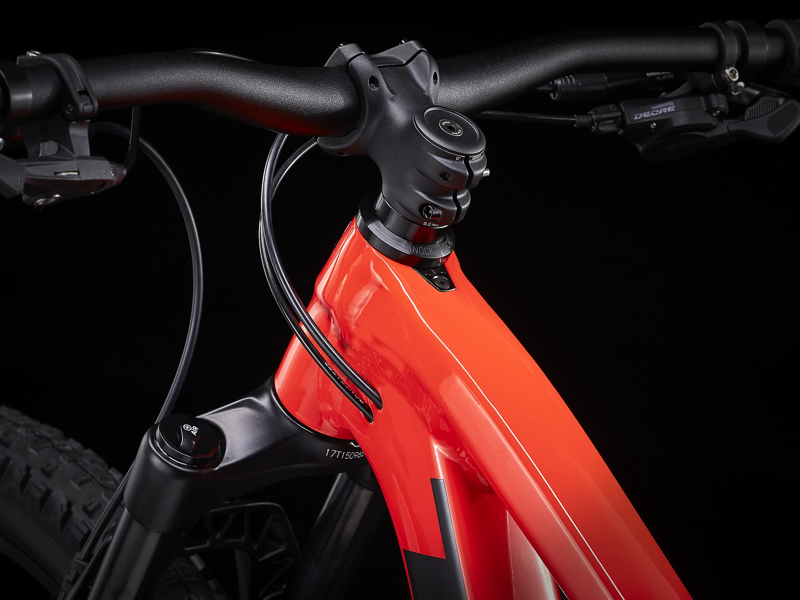 Trek Top Fuel 5 Deore 2022 XC Mountain Bike Radioactive Red-9