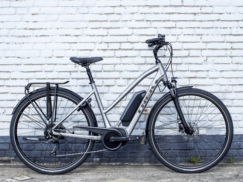 Trek Verve+ 2 Stagger 2022 300WH Electric Hybrid Bike Matte Gunmetal-1