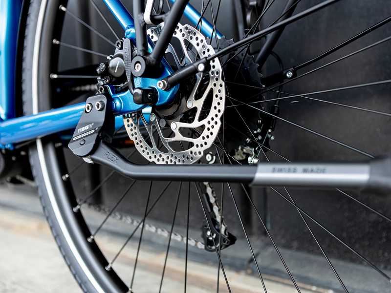 Trek Verve+ 3 Lowstep 2022 Electric Bike Alpine Blue-2