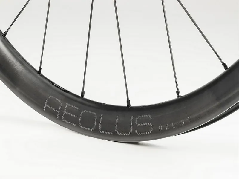 Bontrager Aeolus RSL 37 TLR Disc Road Wheel-3